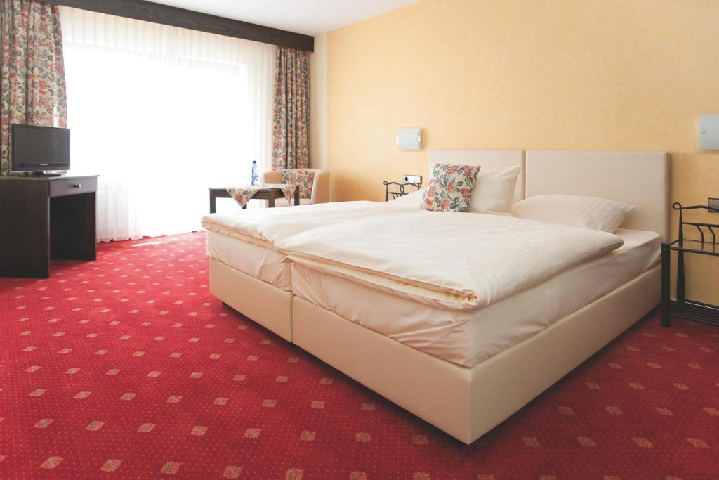 Hotel Klinkner Emmelshausen Quarto foto